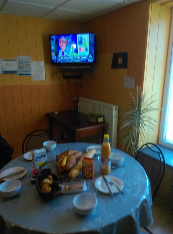 Aux 3 Loups Apartment *